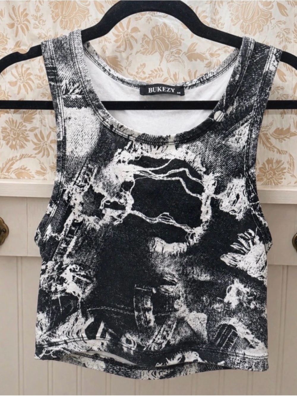 Black & White Printed Crop Tank